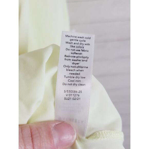 ATHLETA ULTIMATE TANK IN YELLOW, sz 3x - Picture 6 of 10